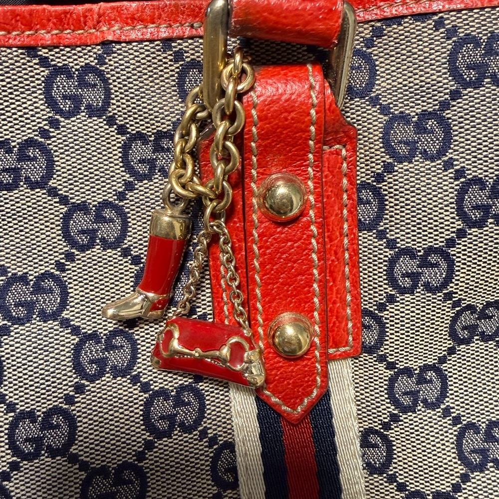 Authentic Gucci tote tan and red. Comes with certificate of authenticity - Picture 5 of 12